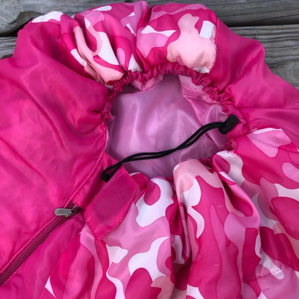 - Girls Pink Camo Sleeping Bag! EUC!